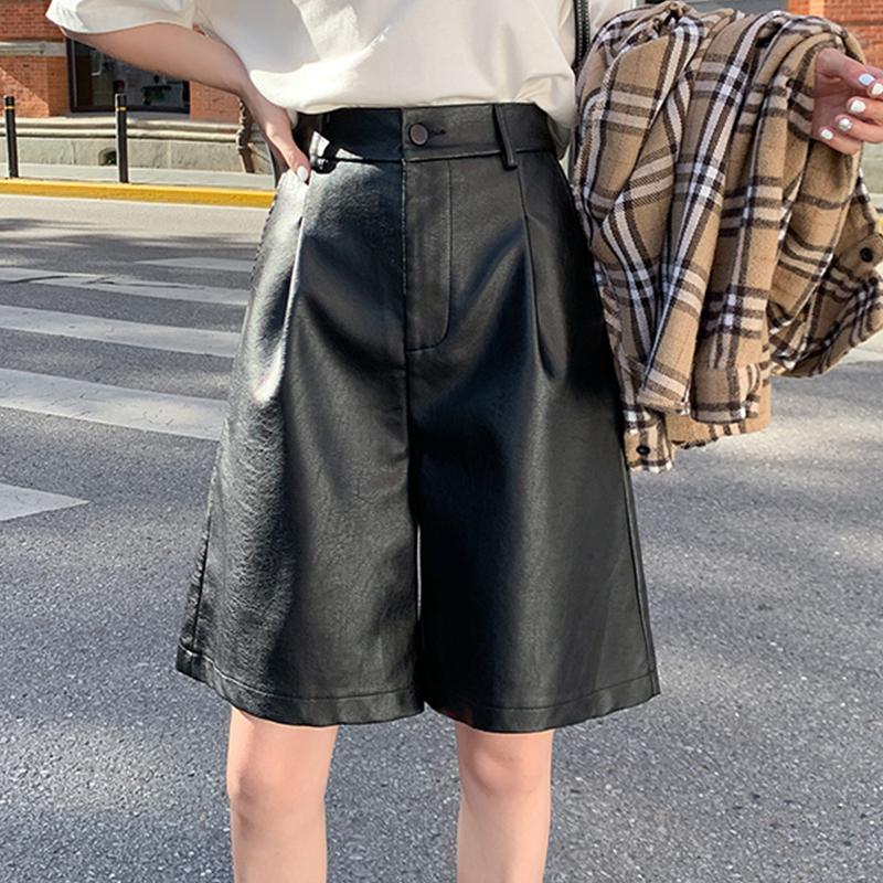 Trendy Plus-Size Women's Leather Shorts, Loose A-Line Wide-Leg Style, High-Waisted, Suitable for Autumn and Winter, Extra-Large Size, for Thick Thighs, Leather Knee-Length Shorts
