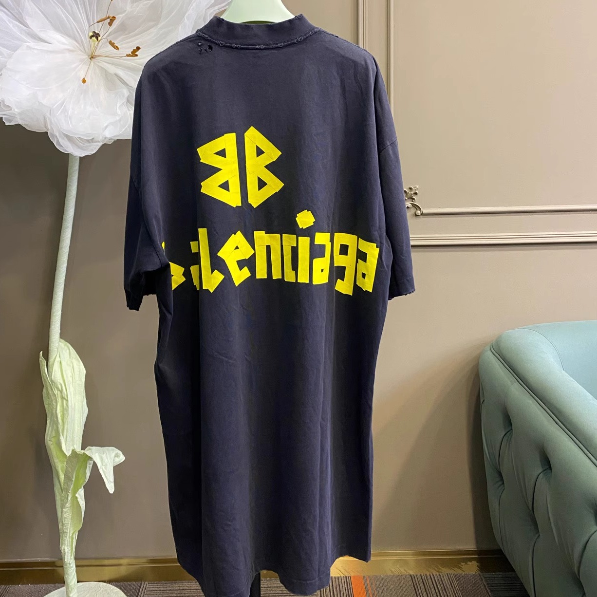 巴黎世家：奢侈品界的时尚密码，你真的了解这个来自西班牙的奢侈品牌吗？
