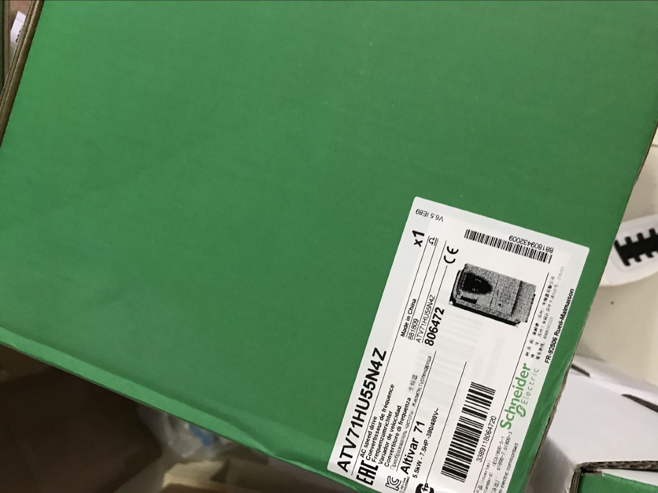 Schneider inverter ATV71HU30N4Z 380～480V simple panel EMC new original