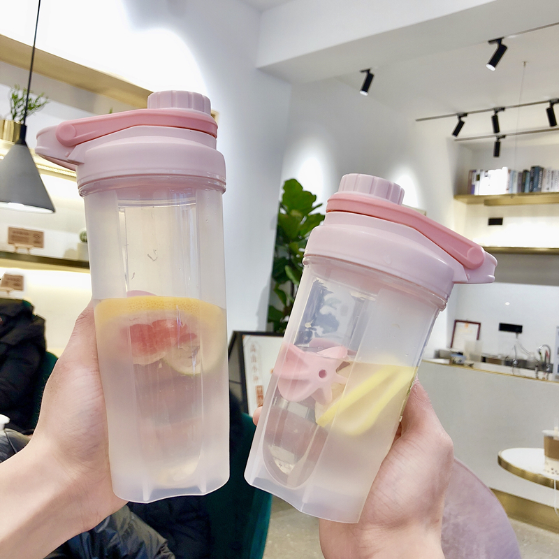 Net celebrity shaker cup female fitness cup with stirring ball Korean version of the water cup men's sports large capacity cute plastic cup