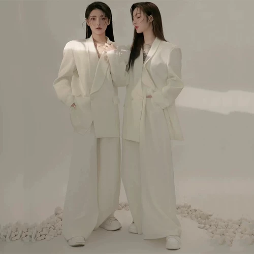 2022 Тема для фотостудии Универсальная модная богиня Фотосессия для старших сестер Bestie Image Фотосессия Свободный длинный белый костюм