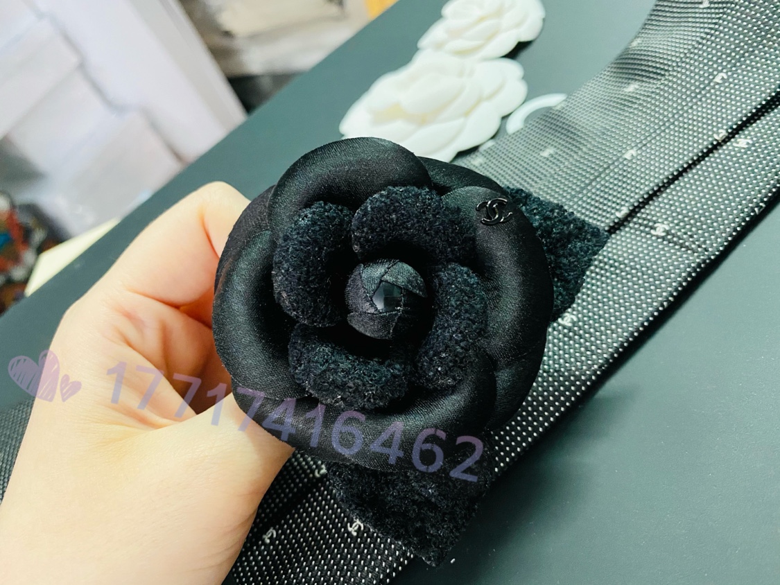 Spot camellia corsage uniform staff brooch flower no box does not return