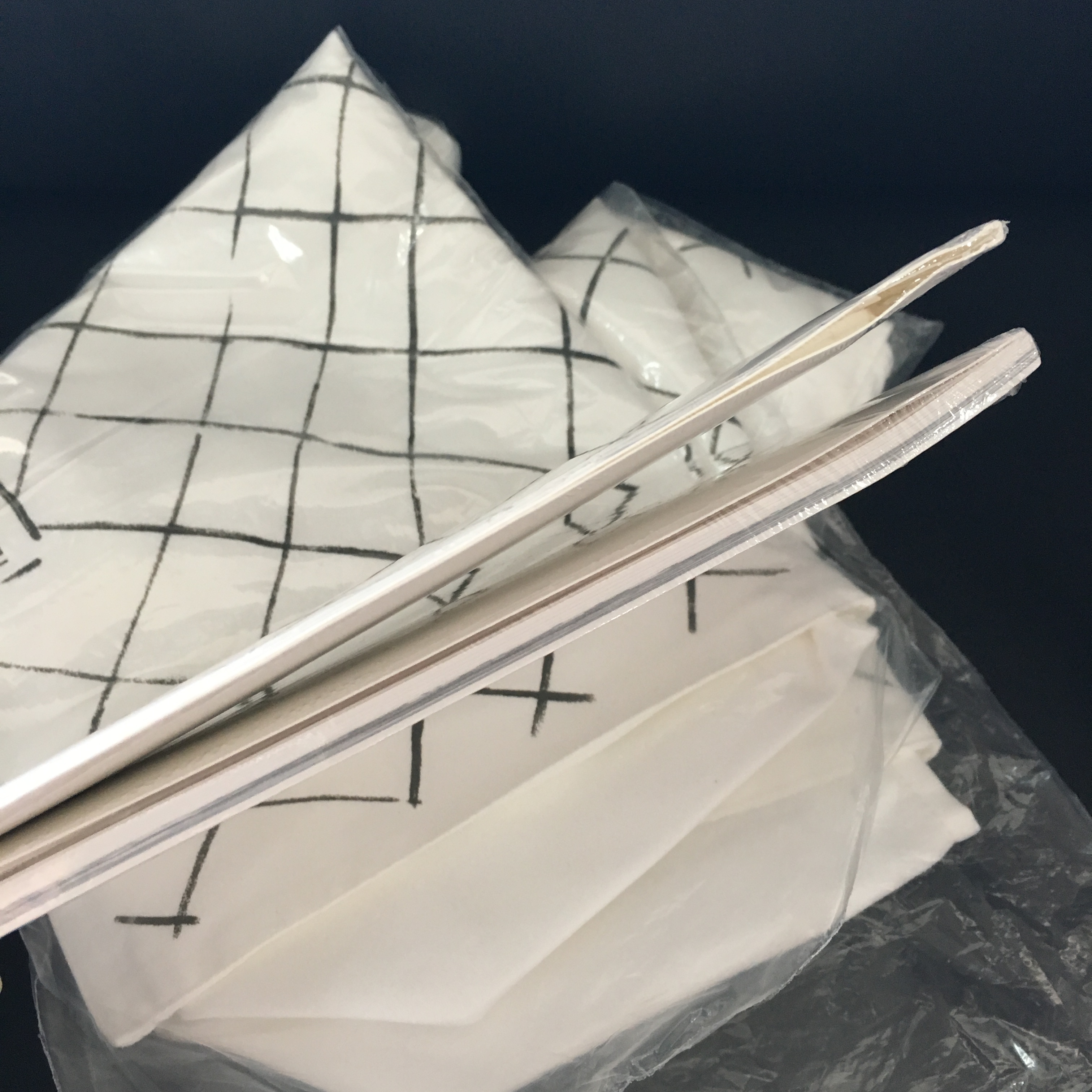 The spot brochure is thick and thin containing the rubbed cloth