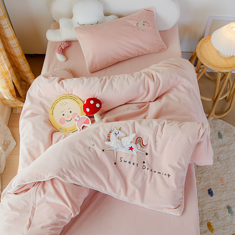 Kindergarten Quilt Three Sets Winter Warm Thickening Crib Pint Baby Quilt Cover Coral Suede Children Six Sets