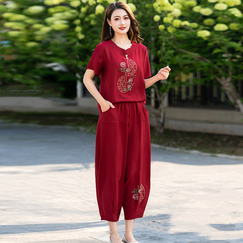 Mom's Summer Ethnic Style Suit Embroidered T-Shirt Short-Sleeved Top Middle-Aged and Elderly Women's Clothing Bloomers Cotton and Linen Two-Piece Set