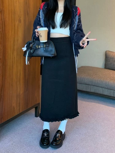 Утепленная шерстяная модная юбка, костюм, свободный прямой крой, с акцентом на бедрах