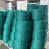 Пластиковая веревка висящих виноградных виноградных виноград