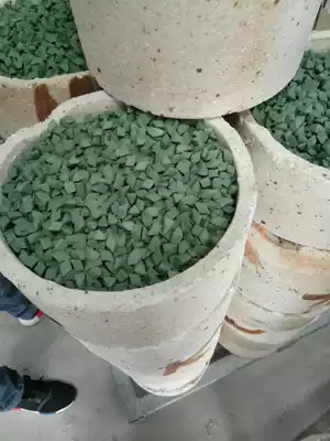 Green high aluminum oblique triangle green high aluminum porcelain oblique triangle abrasive green high aluminum polishing block alumina oblique triangle