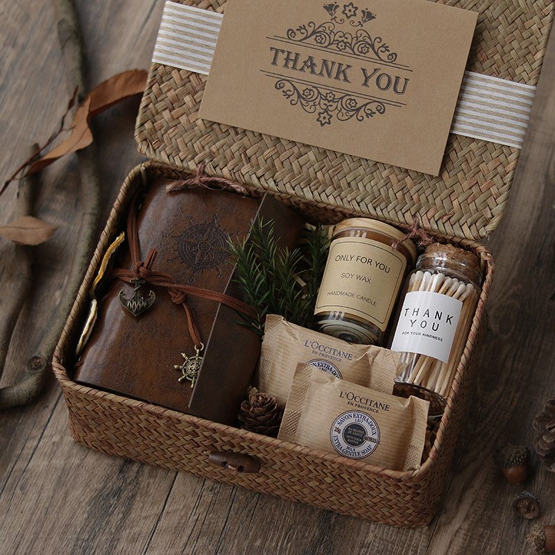 Business hand gift box Return gift box Practical high-grade send customers creative small gifts Custom forest basket handy gift