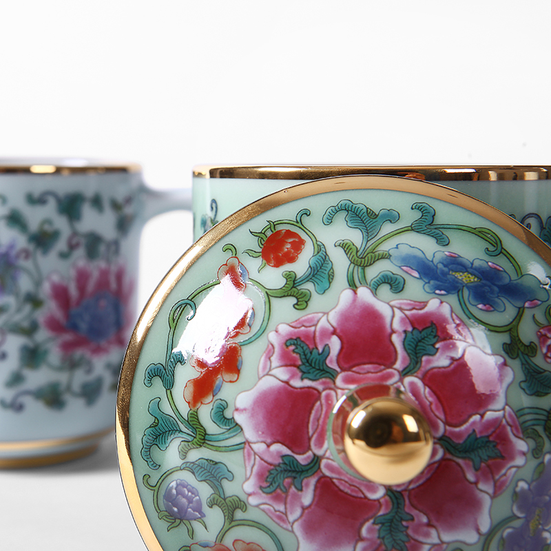 Red xin gold coloured drawing or pattern celadon teacup office ceramic cups with cover glass tea cup