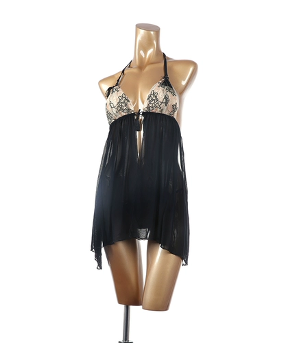 Selebritee Aiqili halter eck exe wear