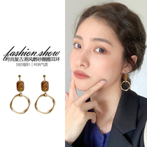 Advanced sense ear clip without ear hole female 2021 New Tide retro port flavor earrings sterling silver earrings sterling silver earrings cold wind earrings