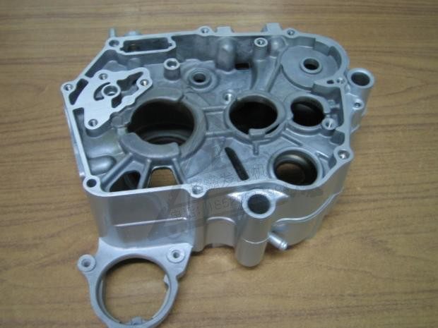 Horizontal 70 90100110 electric foot starting locomotive accessories crankcase body