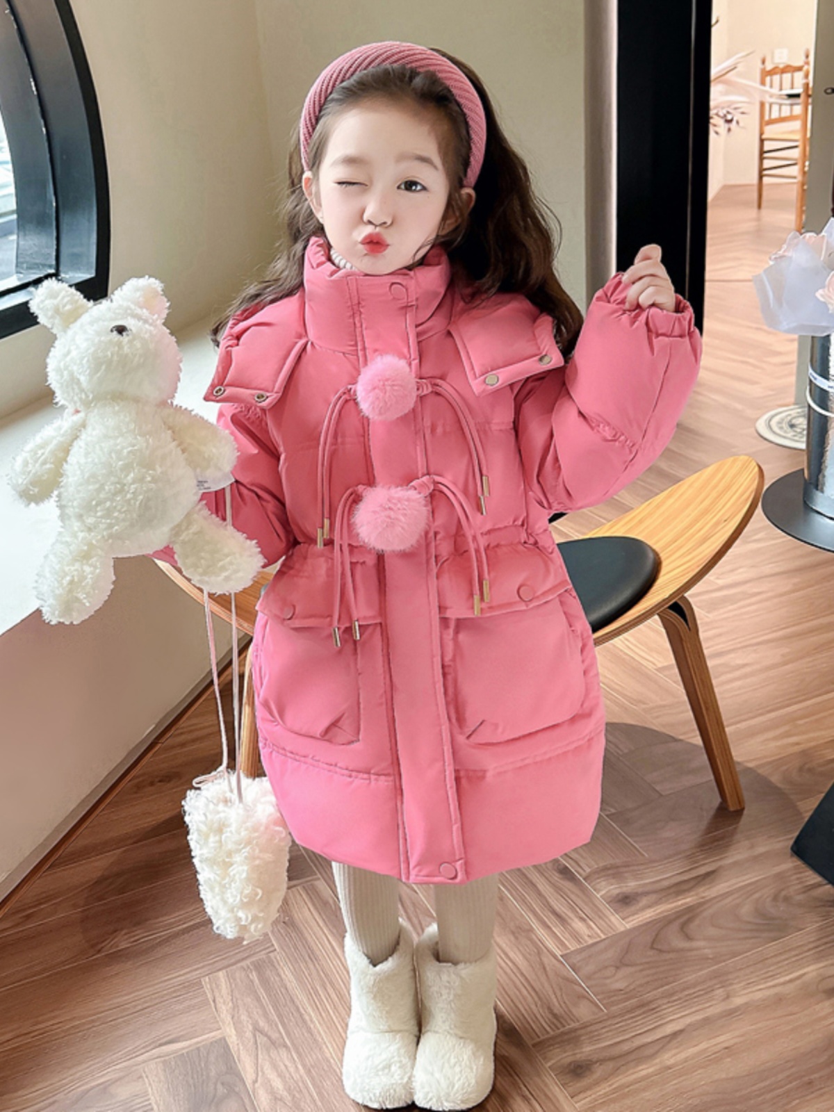 Girl's down clothes Winter 2023 new children Yangqi female baby wool ball white duck suede with thickened jacket-Taobao