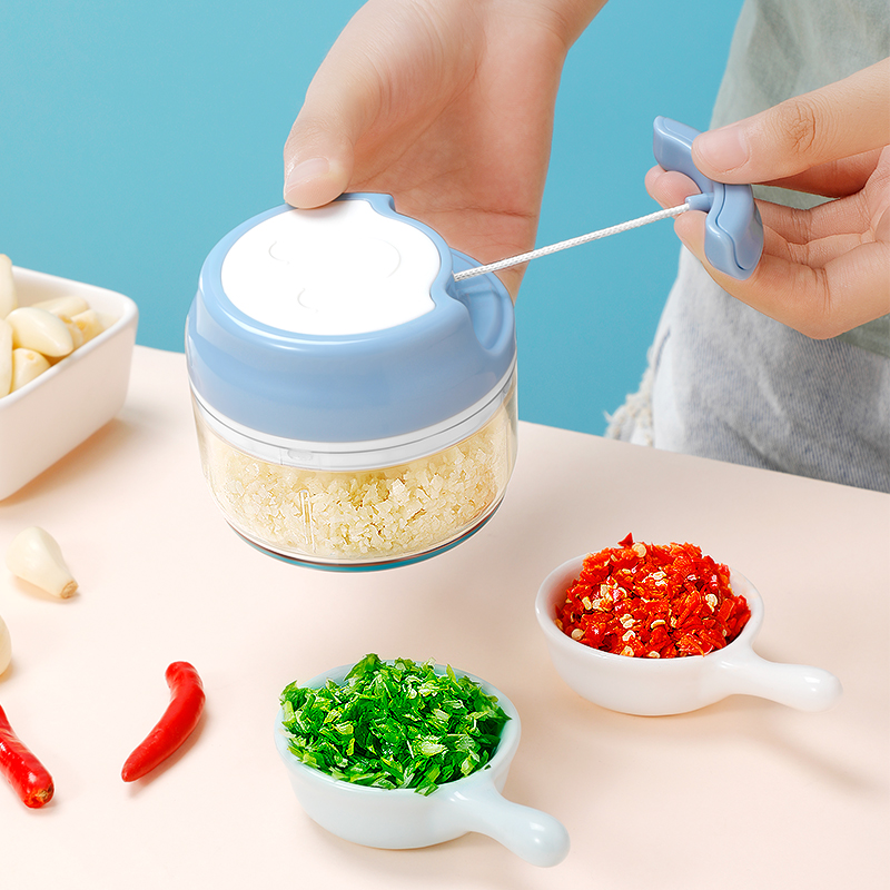 Home Garlic Mashed Garlic manually mashed garlic puree Chopped Garlic Powder to stir garlic and stir garlic Stir Garlic for a small hand-pull of garlic