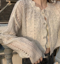 Retro Pearl Petal Collar Hollowed-out Needle Weaselwear Thin woman 2021 New short Staple Pearl Knit Cardiovert Blouse