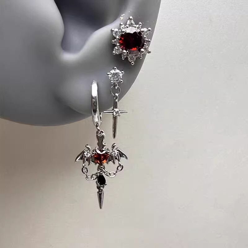 Devilish Red Heart Wing Earrings, Dark Retro Punk Style, Niche, Unique, Light Luxury, Personalized Earrings for Men and Women