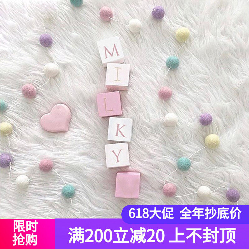 Nordic Creative Wall Accessories Teenage Girl Hearts Room Decorations Ins Children Tent Hairy Balls Pendant Photo Props Hanging Accessories