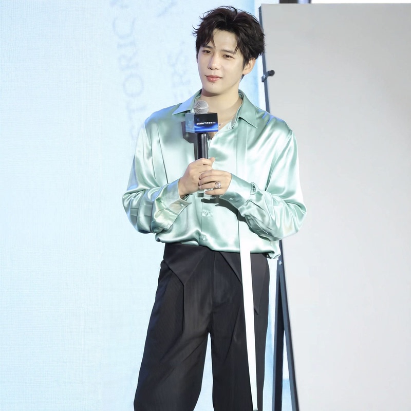 Wang Anning's Same Style Double-Collar Light Green Satin Glossy Ribbon Shirt for Men, Long-Sleeved, High-End Silky Shirt