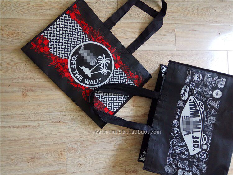 18 years graffiti check large woven shopping bag tide brand shoulder bag environmental protection bag shoe box bag 2 colors