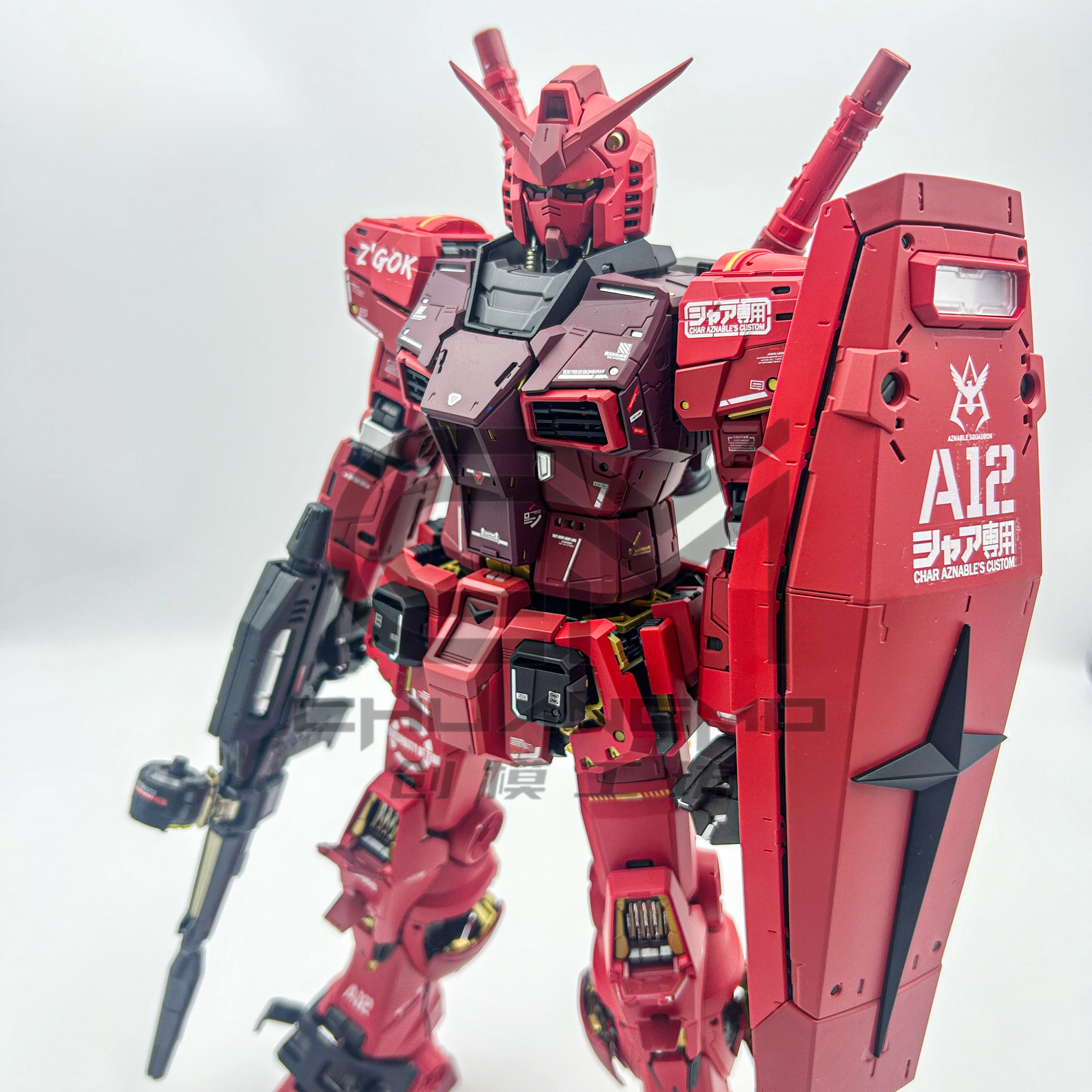 高达Exia 循环配色（限量版拼装模型） Bandai MG 組裝模型- 1/100 高達艾斯亞-0[循環再造色/ 霓虹紫]