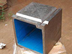 250*250*250 precision cast iron square box inspection square box scribed square box 300*300*300V groove square box
