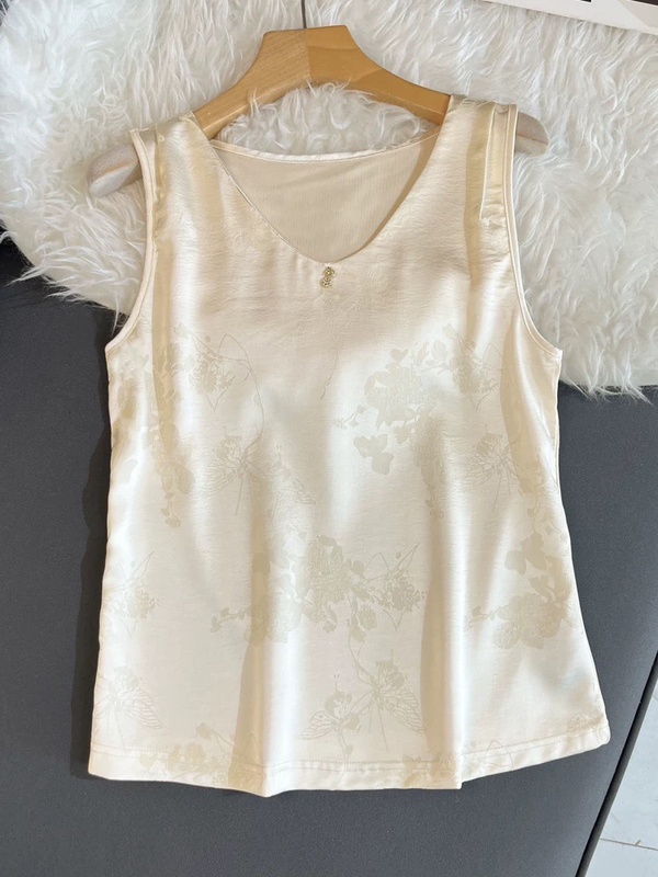 New Chinoiserie Retro National Style Summer New V Neck Vest Satin Jacquard Sleeveless Waistcoat Inside and Outside with Bottoming Shirt for Women New Chinoiserie Retro National Style Summer New V Neck Vest Satin Jacquard Sleeveless Waistcoat Inside and Outside with Bottoming Shirt for Women