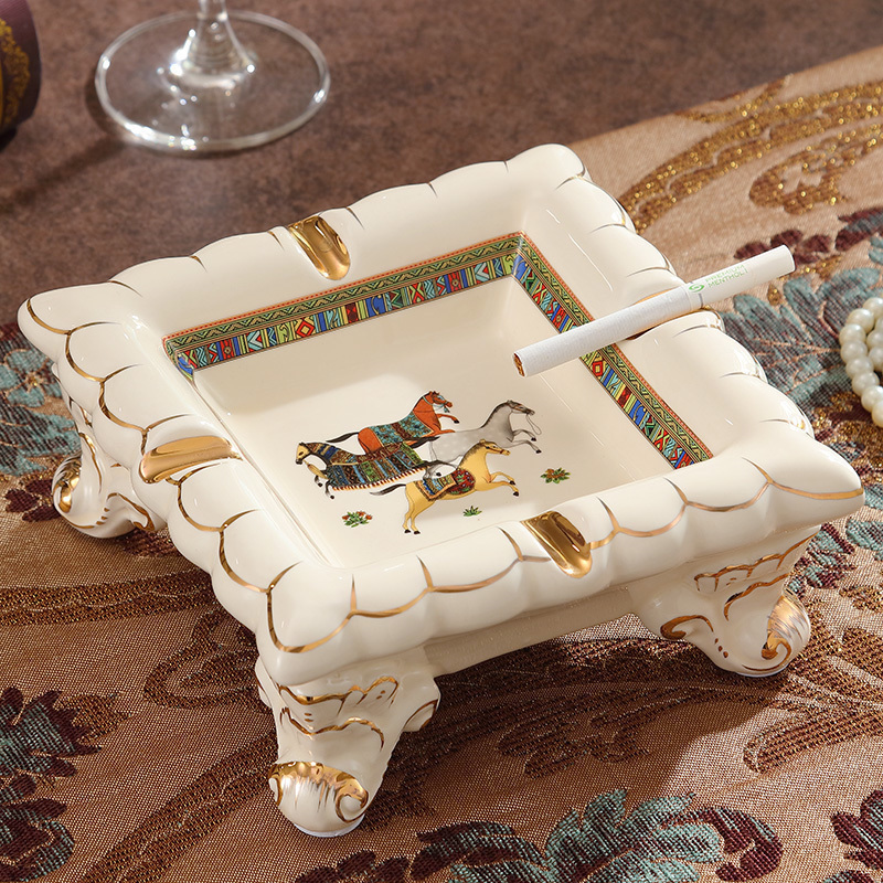 European ceramic ashtray Luxury practical large size creative living room decoration Coffee table Office ashtray horse ornaments