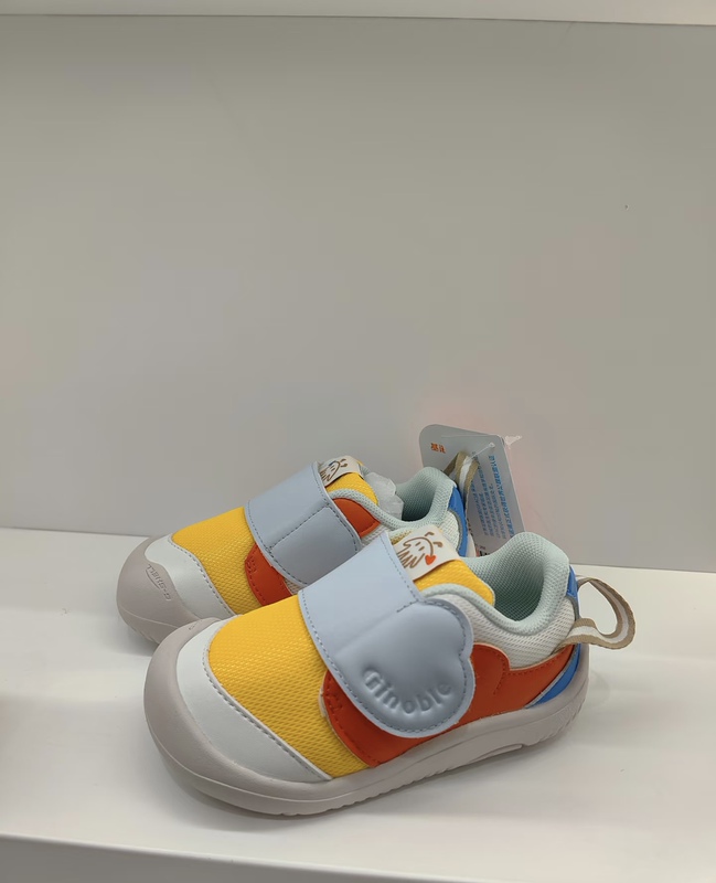 Jinopu 2026 Autumn New Kindergarten Shoes Anti-Collision Wear-Resistant Barefoot Shoes Toddler Shoes Key Functional Shoes for All Seasons
