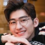 Dây ấm Zhang Han với cặp kính kim loại tròn khung cận thị nam lụa vàng tròn mặt Luo Yunxi với đoạn văn tròng kính siêu mỏng 1.76