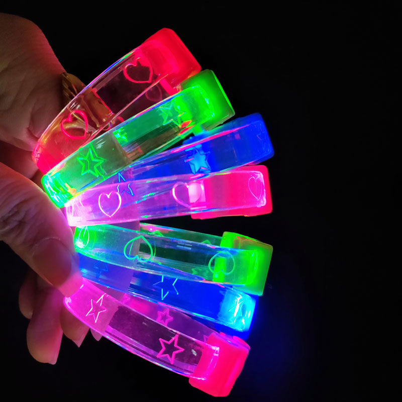 Vòng đeo tay phát sáng huỳnh quang vòng đeo tay thể thao nam và nữ LED nhấp nháy ánh sáng vòng đeo tay đêm chạy buổi hòa nhạc đạo cụ bán buôn - Vòng đeo tay Cuff vòng dâu tằm cho bé