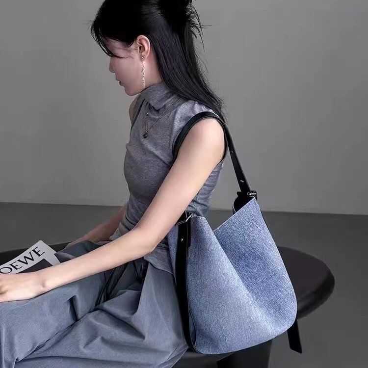 Niche Retro Stylish Color-Blocking Bucket Bag for Women 2025 New Model High-End Tote Bag Large Capacity Shoulder Crossbody Bag