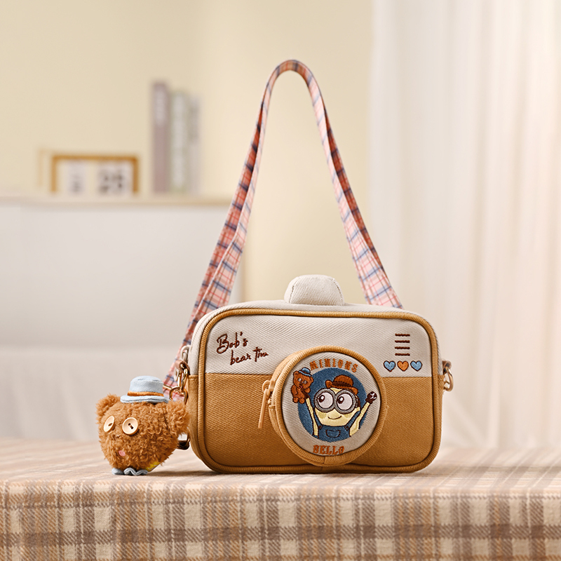 Universal Minions Perfect Photographer Bob Tim Bear Plush Doll Crossbody Bag Soft Cute Camera Style Shoulder Bag