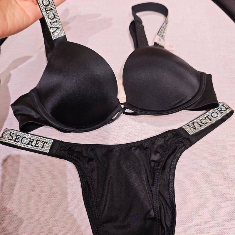 Viduo Women's Bra with Rhinestone Letter Straps, Off-Shoulder, Trendy, Sexy, Thin Top, Thick Bottom, Anti-Sagging, Plus Size