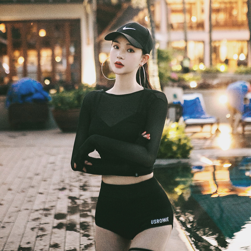 Swimsuit female summer two-piece sunscreen Long sleeves Three sets swimming dress with slim cover and high waist to gather for a seaside holiday swimsuit