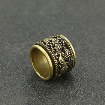 Retro auspicious beast qilin finger pull antique collection, antique