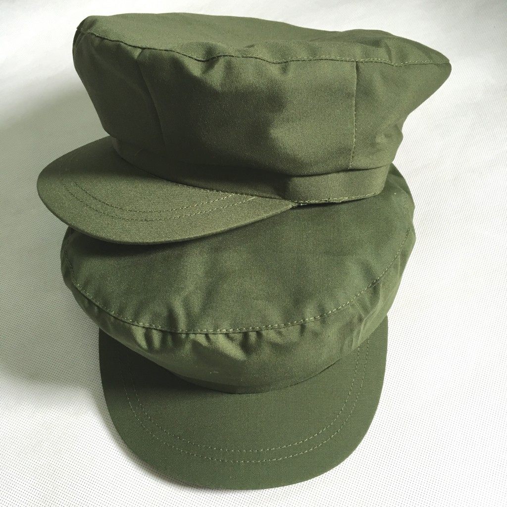 The old 65 style 78 style army green red guard hat's right liberation hat old army hat man