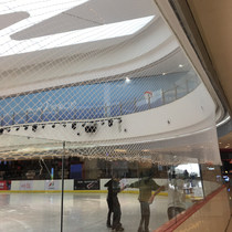 Ice rink safety net can be customized sports hanging net No knot impact-resistant ice hockey fence does not affect the line of sight