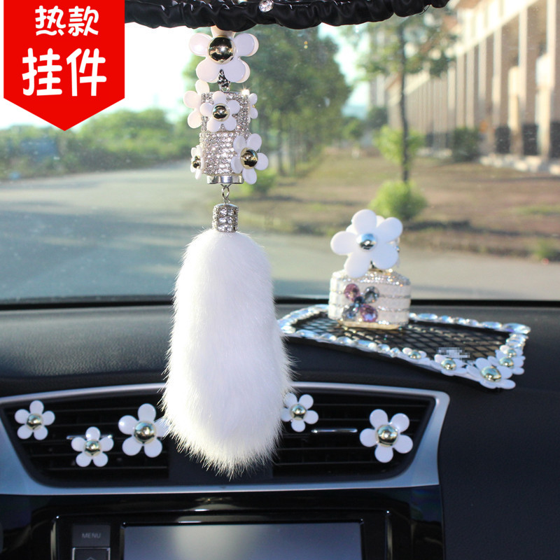 Car perfume pendant car interior decoration high-grade durable fox hair pendant car perfume pendant female high-end sense