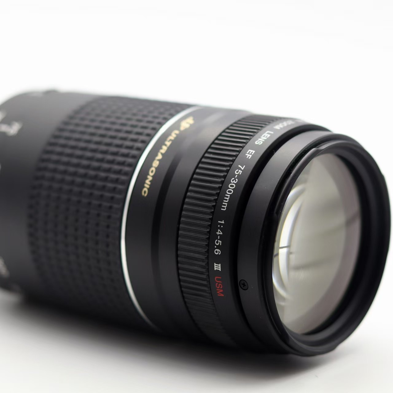 当75-300mm的光晕,漫过荷塘与演唱会的夜_镜头_淘宝数码网