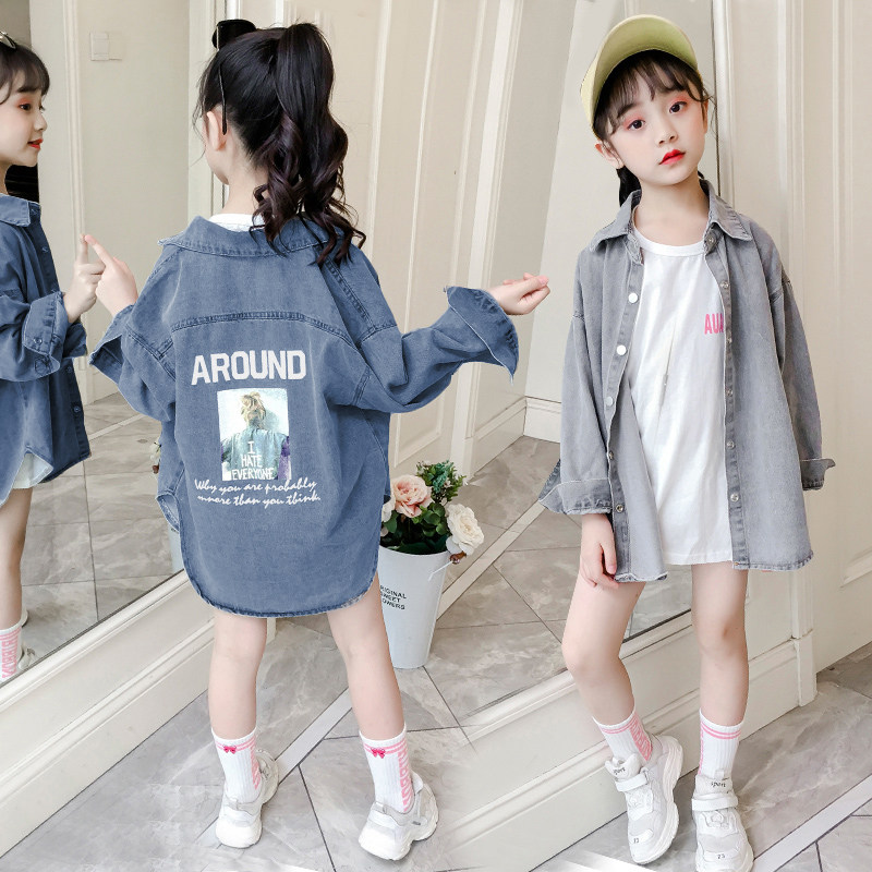 Girl Denim Jacket 2022 New Spring Autumn Dress Loose Foreign Shirt CUHK Children Children Long Sleeve Blouse Blouse