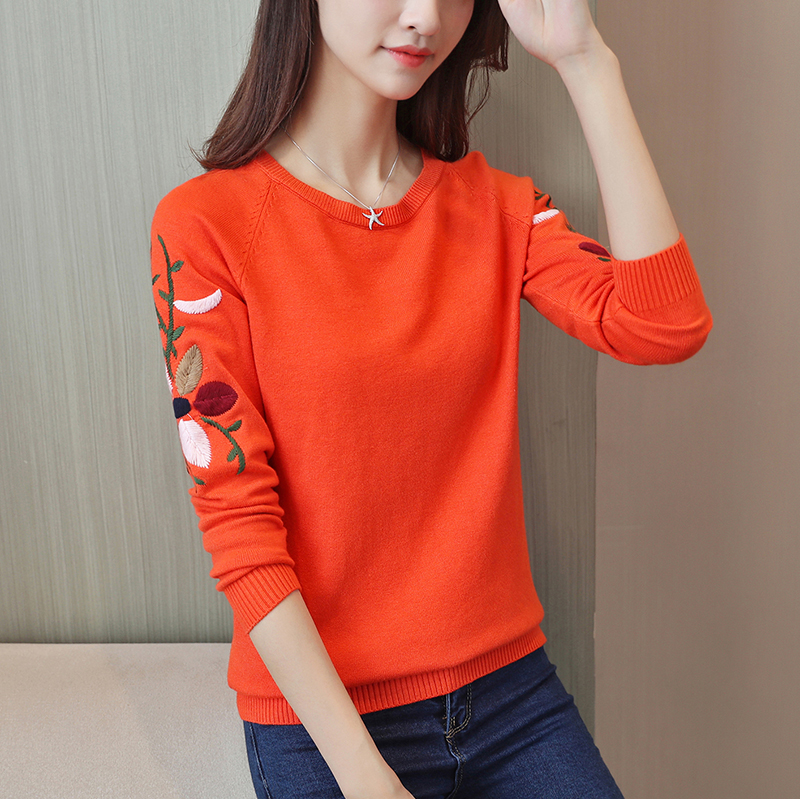 2022 spring and autumn new women's Korean version loose pullover round neck long-sleeved sweater knitted embroidered bottoming shirt top