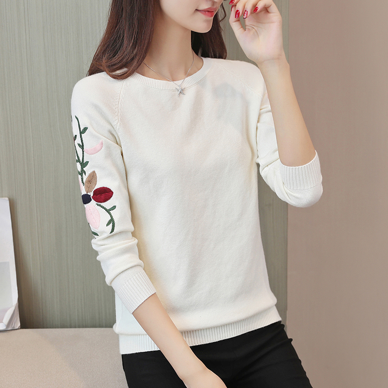 2022 Spring and Autumn New Korean Women's Short Knit Sweater Round Neck Pullover Bottoming Shirt Loose Sweater Shirt Trendy