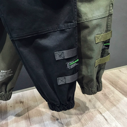 Осеннее термобелье, черные штаны, свободный крой