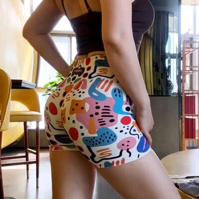 Peach butt lifting fitness shorts, women's high-waisted running sports three-inch pants, weightlifting trendy and versatile printed yoga pants