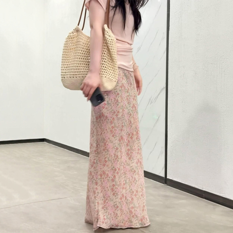 Very Pretty Pink Floral Midi Skirt for Women, Plus Size, High Waist, Hip-Hugging, Slimming Chiffon A-Line Skirt