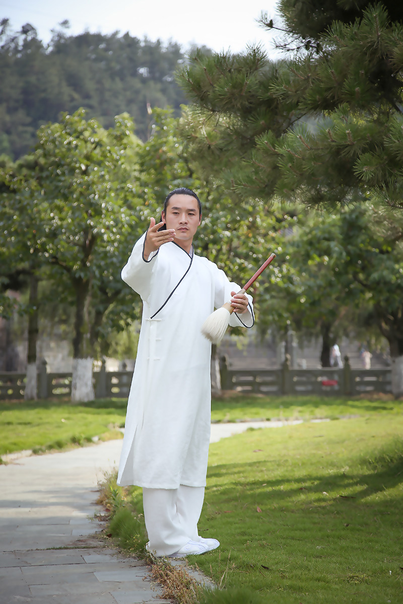 товар из китая None