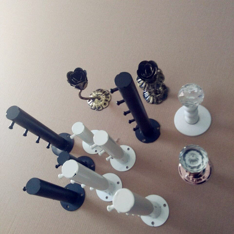 Clothing store wall hanging hook is hanging Wrought iron clothing hanger display rack hook paint wall hanging clothes hook