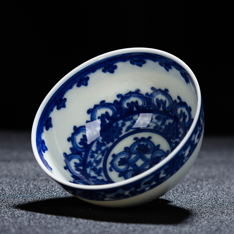 Jingdezhen ceramic masters cup hand - made porcelain individual cup single CPU use kung fu tea cups sample tea cup