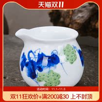 Jingdezhen ceramic road cup blue and white porcelain tea divider Hand-Painted Thin tire male Cup uniform Cup handmade tea ceremony Tea Sea